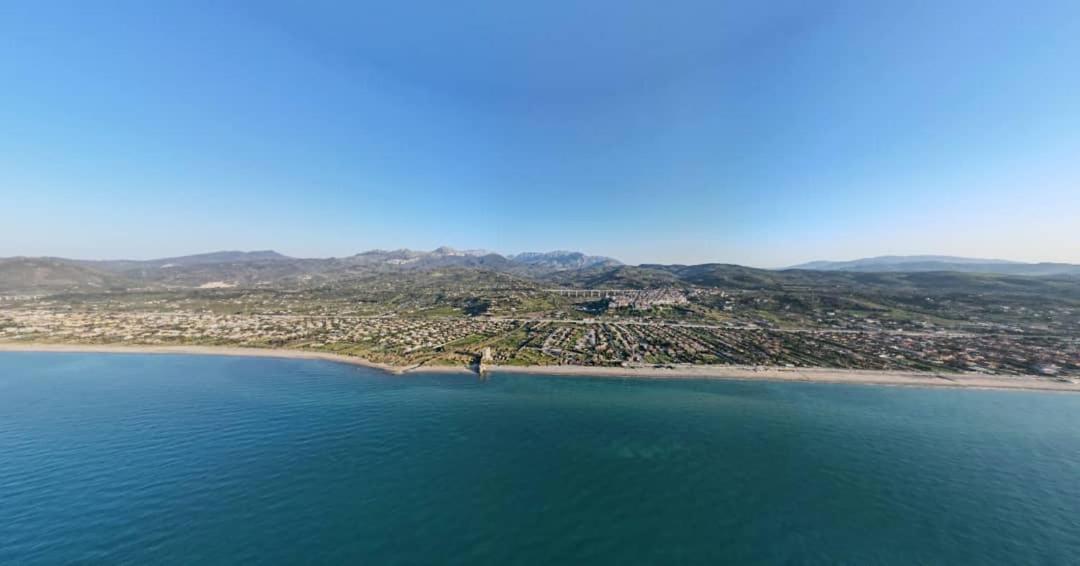 L'Angolo Di Rosa Campofelice Di Roccella Extérieur photo