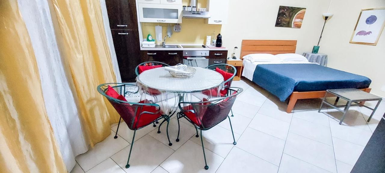 L'Angolo Di Rosa Campofelice Di Roccella Extérieur photo